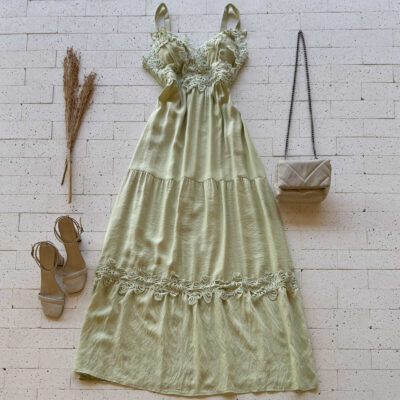 VESTIDO LONGO GOLA V CAMADAS E GRIPIER DETALHADO VERDE