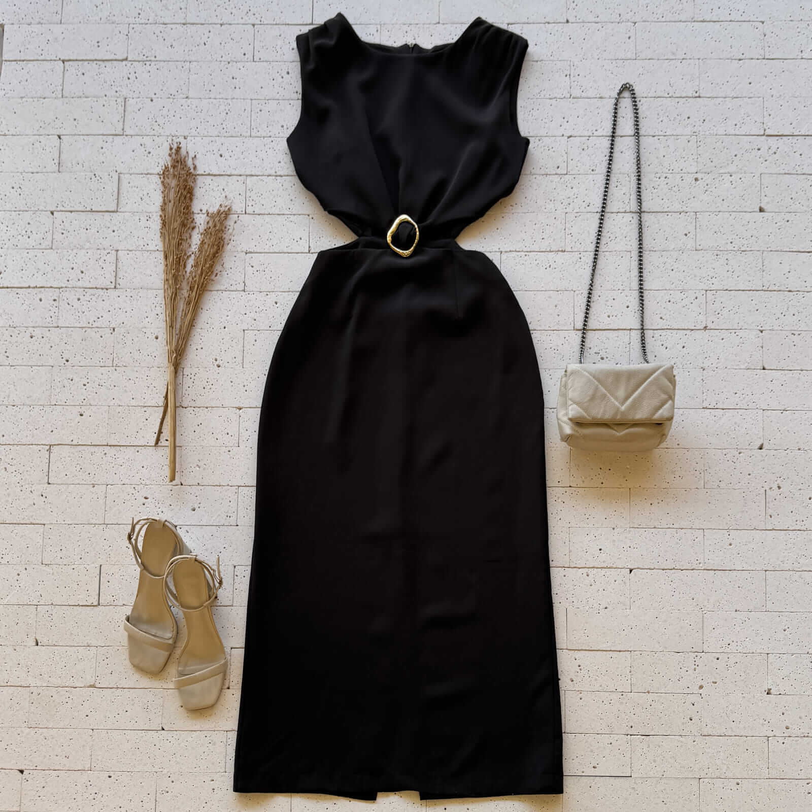 Dondoca_com_br Vestido Longuete Alfaiataria Com Abertura E Fivela Na Cintura Preto Dondoca_com_br Vestido Longuete Alfaiataria Com Abertura E Fivela Na Cintura Preto