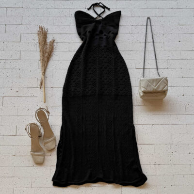 VESTIDO TRICO LONGUETE COM FENDA E DETALHE NA CINTURA PRETO