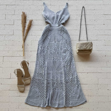 VESTIDO TRICO LONGUETE GOLA V E ABERTURA NA CINTURA AZUL