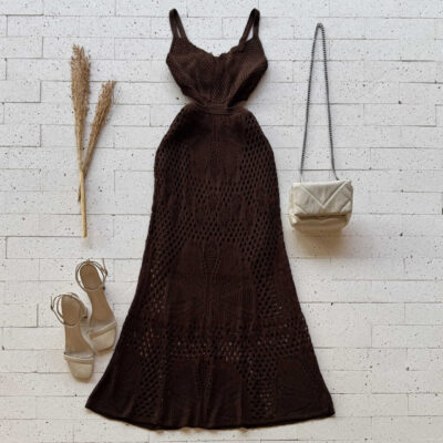 VESTIDO TRICO LONGUETE GOLA V E ABERTURA NA CINTURA CAFÉ