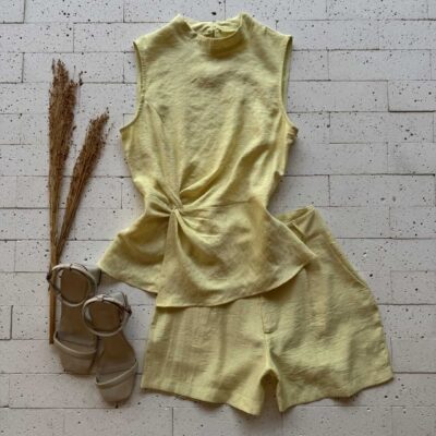 Dondoca_com_br Conjunto Blusa Detalhe Nozinho E Short Amarelo