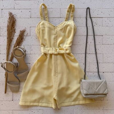 Dondoca_com_br Macaquinho Marrant Alca Drapeada E Cinto Amarelo