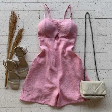 Dondoca_com_br Macaquinho Marrant Detalhe Abertura Na Cintura Rosa