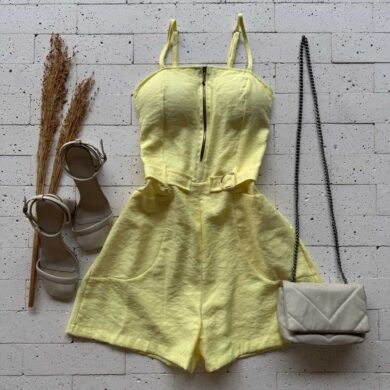 Dondoca_com_br Macaquinho Marrant Detalhe Ziper Amarelo