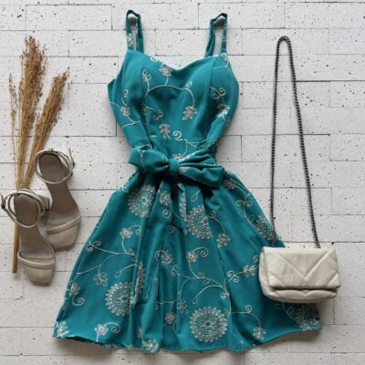 Dondoca_com_br Vestido Crepe Bordado Alcinha E Cinto Faixa Turquesa
