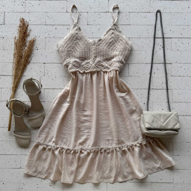 Dondoca_com_br Vestido Detalhe Busto Em Croche Bege