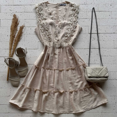 Dondoca_com_br Vestido Gripier Detalhado E Camadas Bege