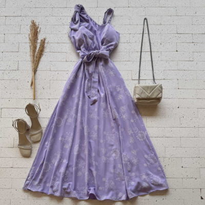 Dondoca_com_br Vestido Longo Bordado Laco No Ombro E Amarracao Fixa Lavanda