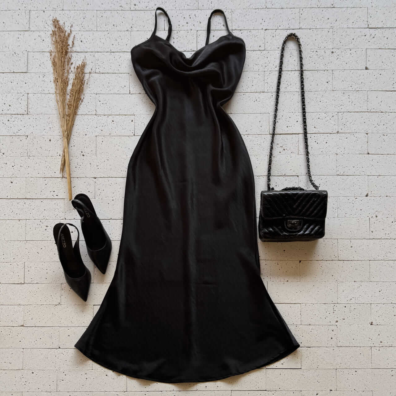 Dondoca_com_br Vestido Midi Alcinha Acetinado Preto Dondoca_com_br Vestido Midi Alcinha Acetinado Preto