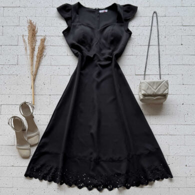Dondoca_com_br Vestido Midi Decote Princesa E Barra Detalhada Preto