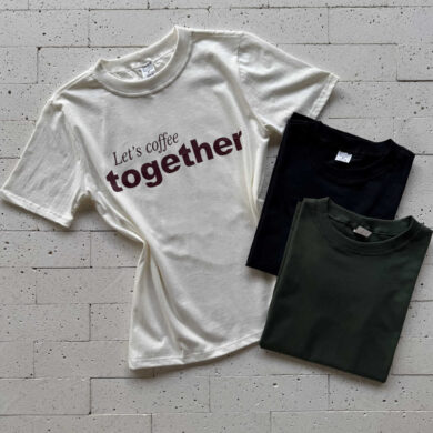 Dondoca_com_br Kit Camiseta Feminina Premium 3 Pecas Preta Off E Estampa Lets Coffee Together Off
