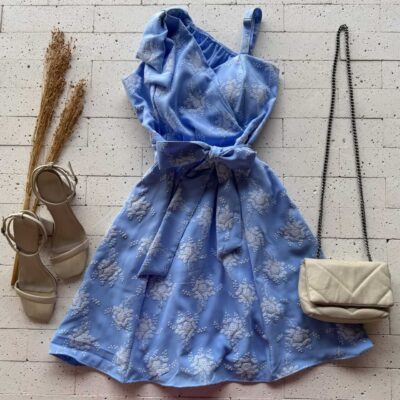 Dondoca_com_br Vestido Crepe Bordado Laco No Ombro E Amarracao Fixa Azul 2