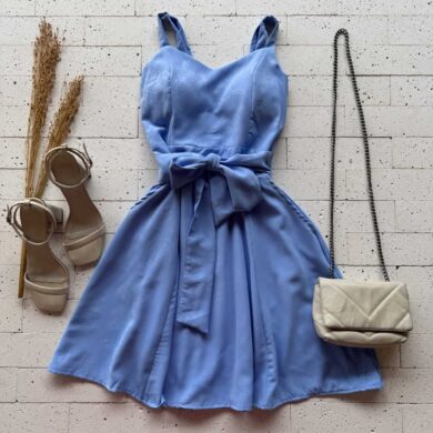 Dondoca_com_br Vestido Crepe Detalhado Alcinha E Cinto Faixa Azul