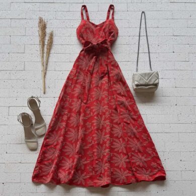 Dondoca_com_br Vestido Longo Bordado Alcinha E Amarracao Fixa Vermelho