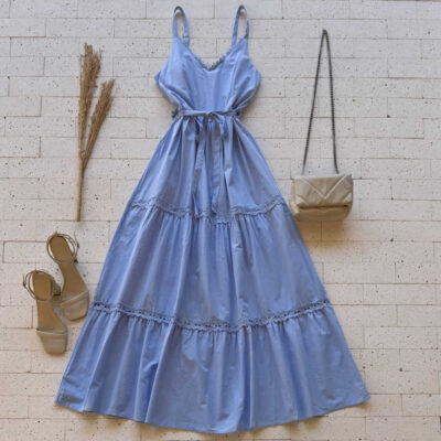 Dondoca_com_br Vestido Midi Decote E Camadas Em Gripier Com Cinto Faixa Azul