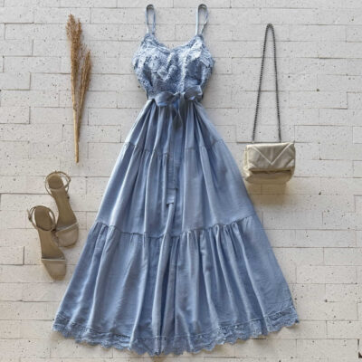 Dondoca_com_br Vestido Midi Detalhado Em Gripier Com Cinto Faixa Azul