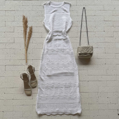 Dondoca_com_br Vestido Trico Longuete Detalhado Sem Decote Off