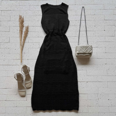 Dondoca_com_br Vestido Trico Longuete Detalhado Sem Decote Preto