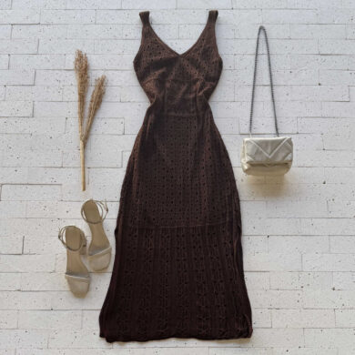 Dondoca_com_br Vestido Trico Midi Detalhado Com Fenda Cafe