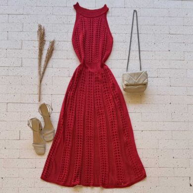 Dondoca_com_br Vestido Trico Midi Sem Decote E Ponto Detalhado Vermelho