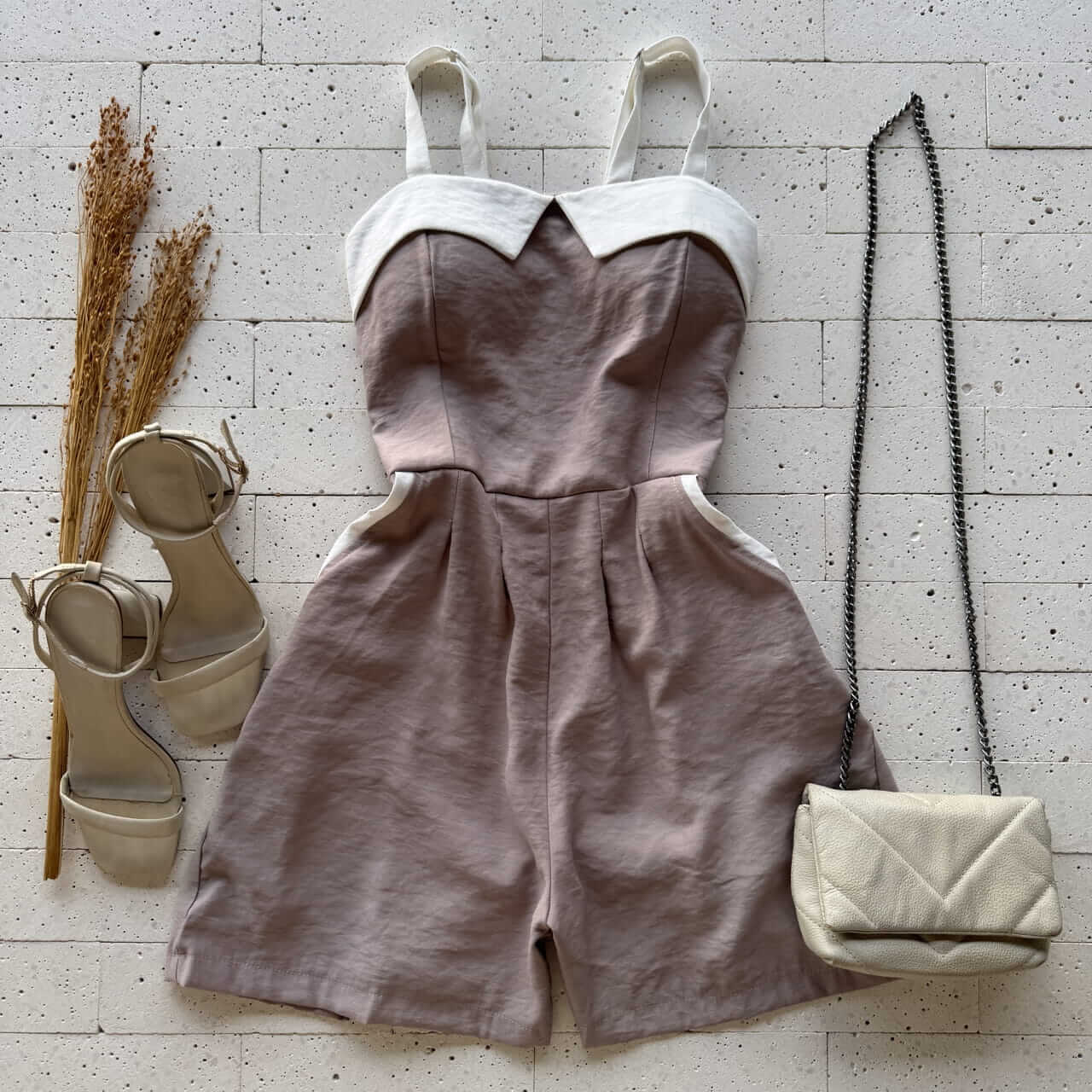 Dondoca_com_br Macaquinho Marrant Bicolor Nude Dondoca_com_br Macaquinho Marrant Bicolor Nude