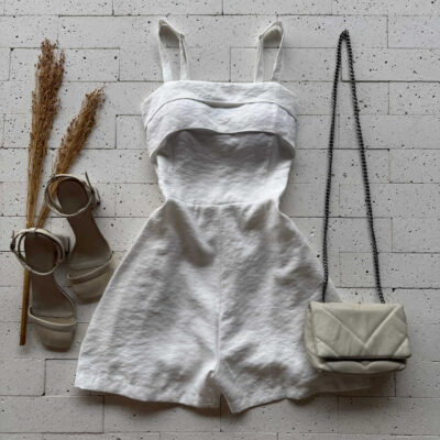 Dondoca_com_br Macaquinho Marrant Detalhe Pregas No Decote Off