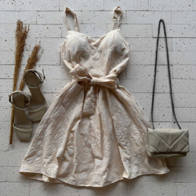 Dondoca_com_br Vestido Bordado Alcinha E Amarracao Fixa Bege