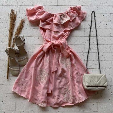 Dondoca_com_br Vestido Ciganinha Bordado Lurex Com Amarracao Fixa Rosa Claro