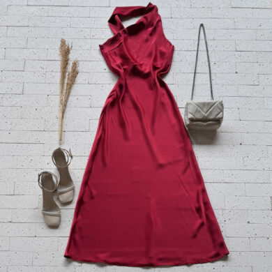 Dondoca_com_br Vestido Longuete Acetinado Com Gola Lenco Vermelho