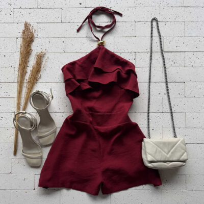 Dondoca_com_br Macaquinho Feminino Com Babado No Busto E Argola Dourada Marsala