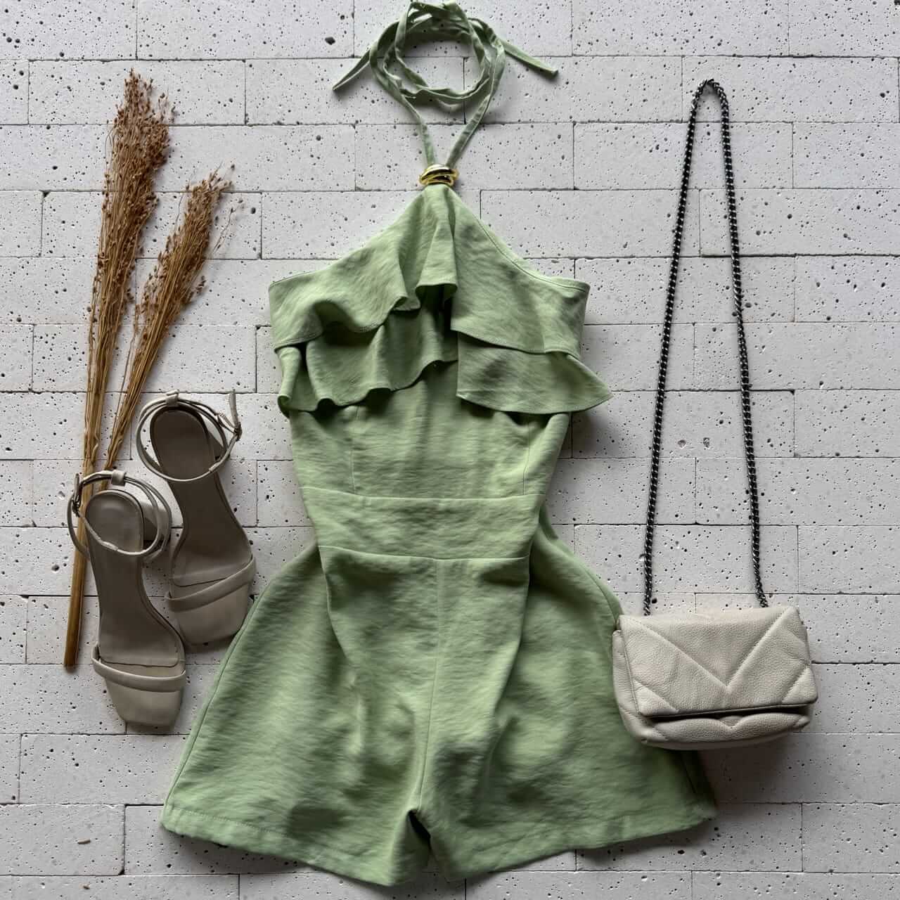 E ARGOLA DOURADA PISTACHE