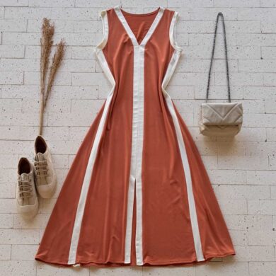 Dondoca_com_br Vestido Regata Midi Moletinho Bicolor Com Fenda Telha