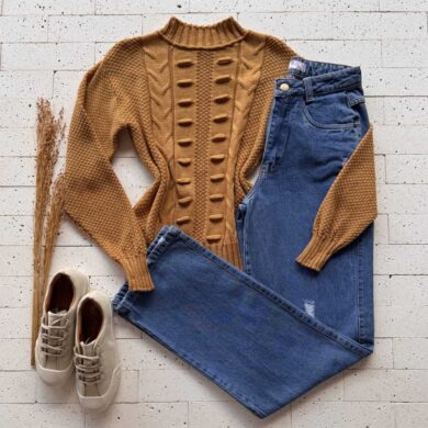 Dondoca_com_br Blusa Trico Detalhada Com Bolhas Frontais Caramelo