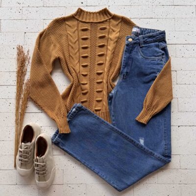 Dondoca_com_br Blusa Trico Detalhada Com Bolhas Frontais Caramelo