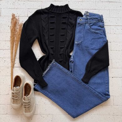 Dondoca_com_br Blusa Trico Detalhada Com Bolhas Frontais Preta