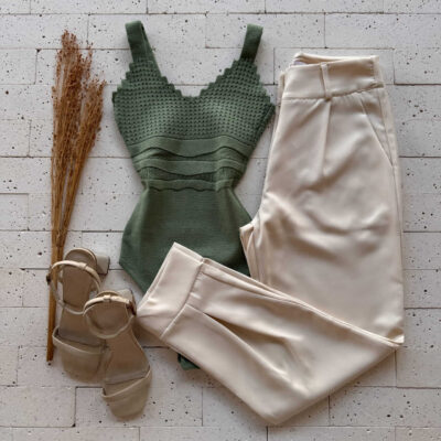 Dondoca_com_br Body Modal Busto Detalhado Com Furinhos Verde Oliva 2