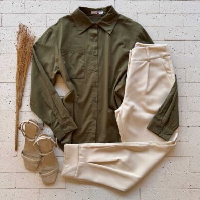 Dondoca_com_br Camisa Feminina Social Detalhe Bolso Verde Oliva