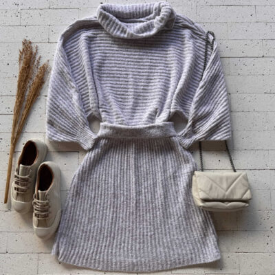 Dondoca_com_br Conjunto Trico Cropped Gola Boba E Saia Off