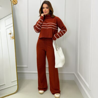 Dondoca_com_br Conjunto Trico Mousse Cropped Listra E Calca Pantalona Carmim