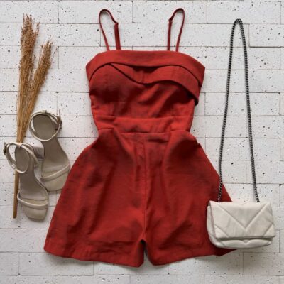 Dondoca_com_br Macaquinho Marrant Com Pregas Detalhada Carmim