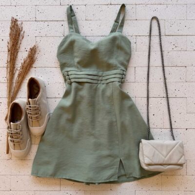 Dondoca_com_br Vestido Curto Com Short Embutido Detalhe Pregas E Botoes Verde Oliva