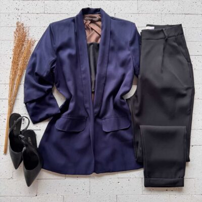 Dondoca_com_br Blazer Alongado Com Ombreiras E Manga Franzida Marinho
