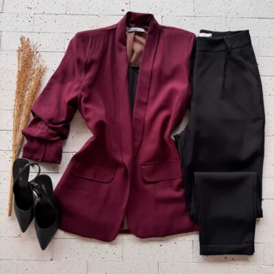 Dondoca_com_br Blazer Alongado Com Ombreiras E Manga Franzida Vinho