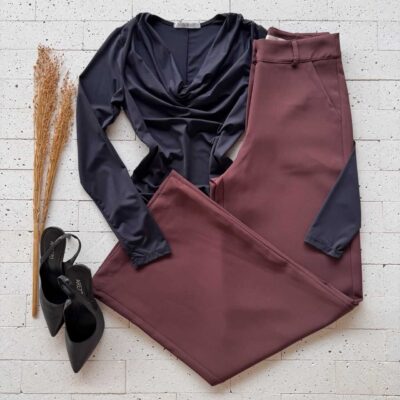 Dondoca_com_br Blusa Manga Longa Decote Degage Preta