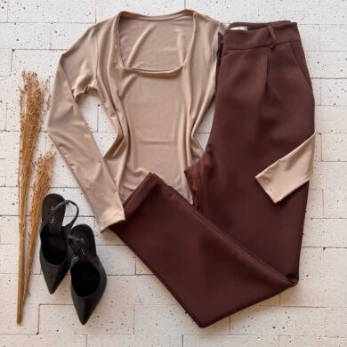 Dondoca_com_br Body Manga Longa Decote Quadrado Bege