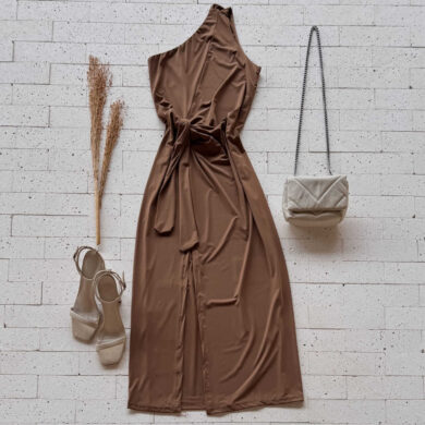 Dondoca_com_br Vestido Midi Um Ombro So Com Fenda E Nozinho Na Cintura Marrom