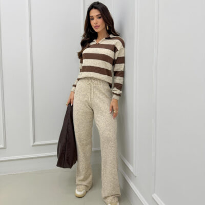 Dondoca_com_br Conjunto Trico Mousse Blusa Listrada Com Gola E Pantalona Marrom E Bege