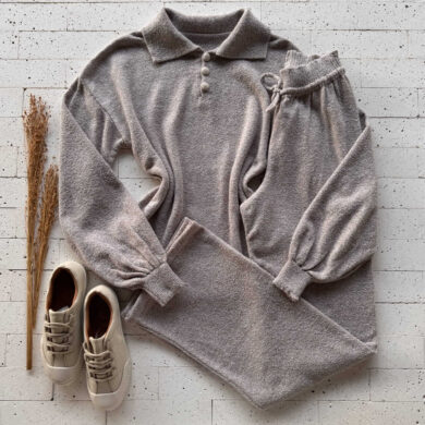 Dondoca_com_br Conjunto Trico Mousse Blusa Golinha E Botoes E Pantalona Bege