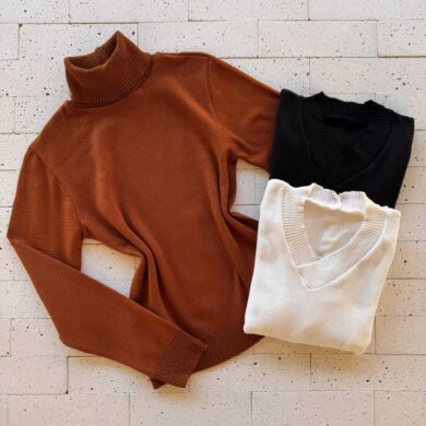 Dondoca_com_br Kit 3 Blusas De Trico Essenciais Telha Preta E Off